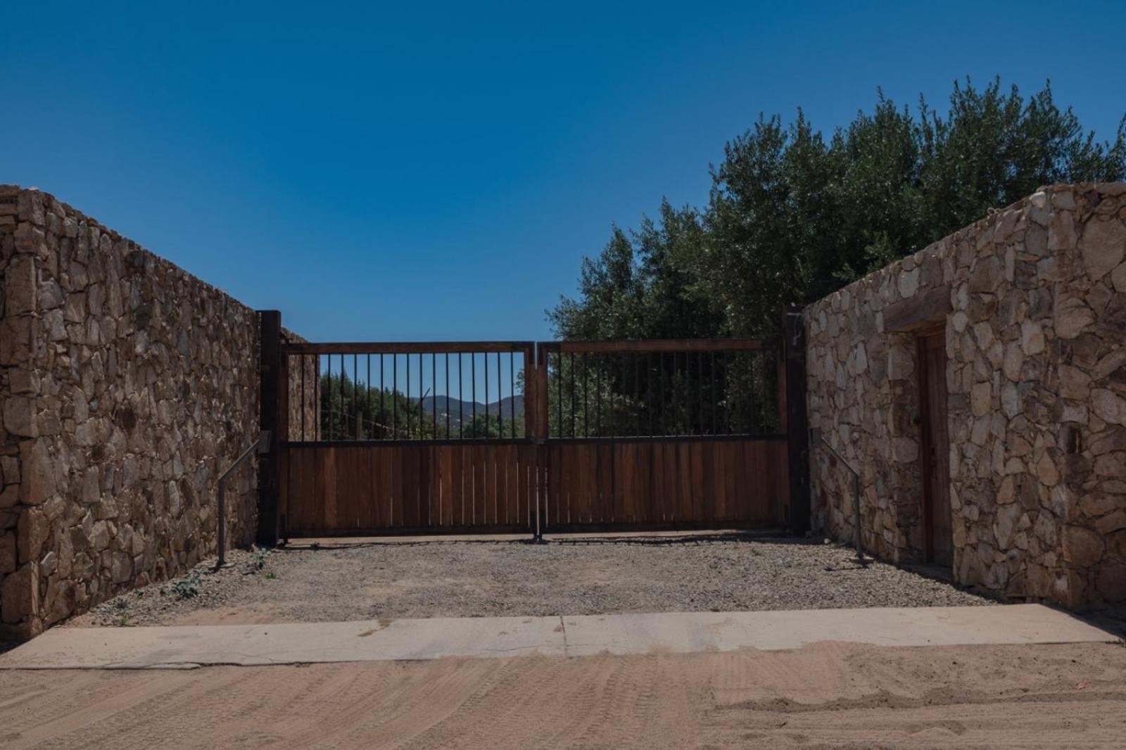 Alma Liebre Vinedos Del Valle Valle de Guadalupe Dış mekan fotoğraf
